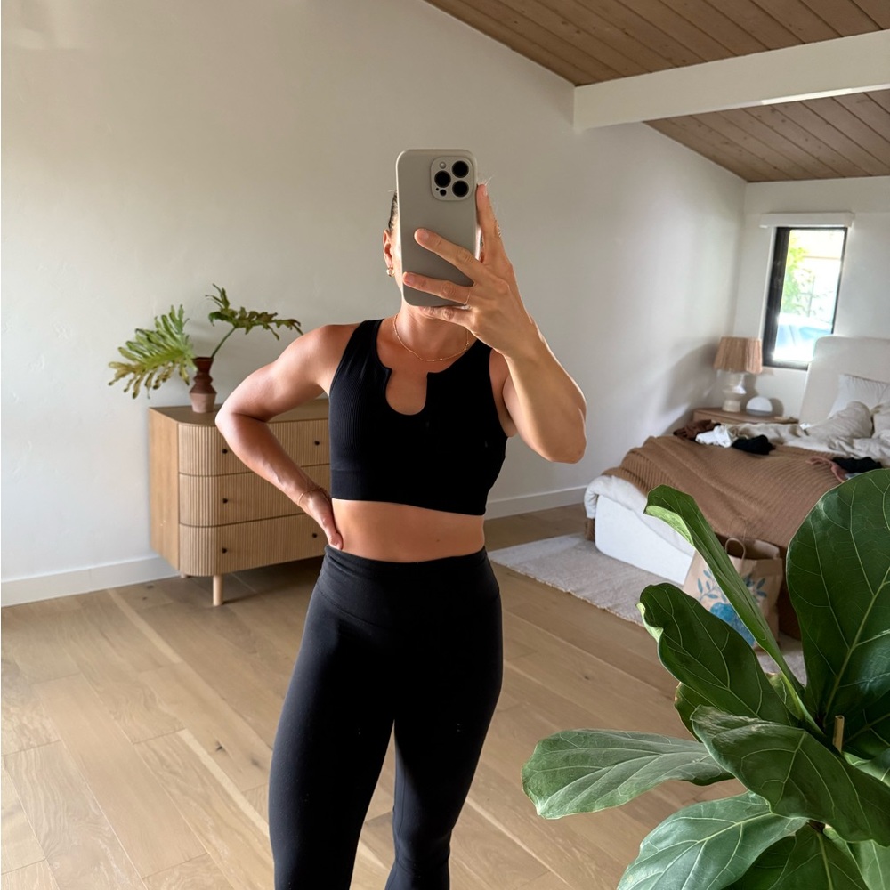 Workout Crop Top set of 3 - Picture 8 of 8